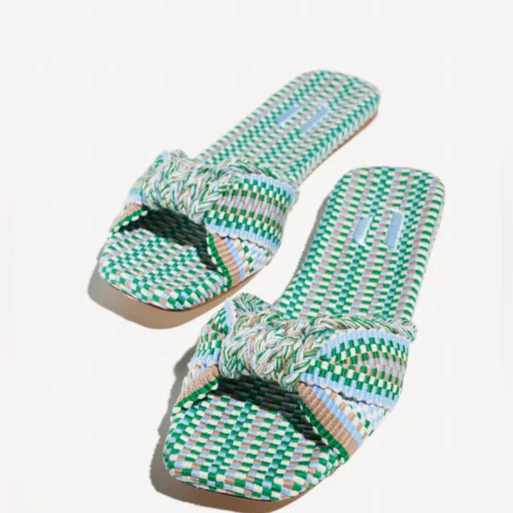 Amambaih Lucia Sandals